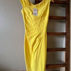 Muxxn Bodycon Yellow Midi Dress